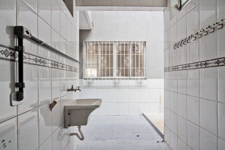 Casa à venda com 280m², 3 quartos e 2 vagasÁrea de Serviço