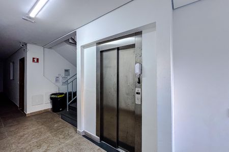 Apartamento para alugar com 44m², 2 quartos e sem vagaÁrea comum