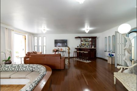 Casa à venda com 462m², 4 quartos e 6 vagasSala de Estar