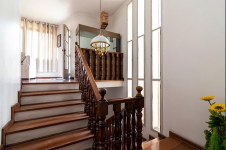 Casa à venda com 462m², 4 quartos e 6 vagasEscadas