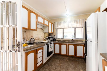 Casa à venda com 462m², 4 quartos e 6 vagasCozinha