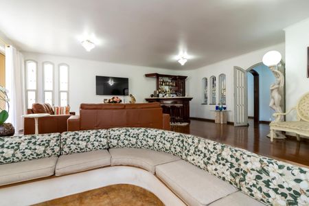 Casa à venda com 462m², 4 quartos e 6 vagasSala da Lareira