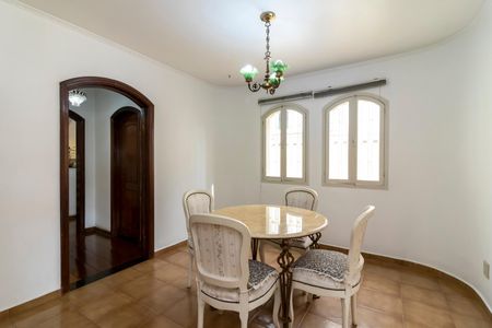 Casa à venda com 462m², 4 quartos e 6 vagasCopa