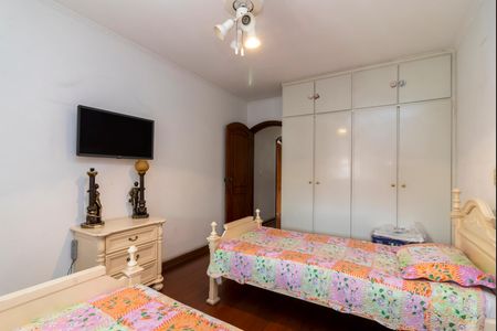 Casa à venda com 462m², 4 quartos e 6 vagasQuarto 1