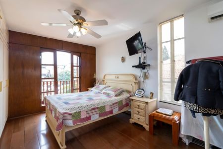 Casa à venda com 462m², 4 quartos e 6 vagasSuíte 1