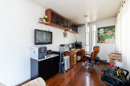 Casa à venda com 462m², 4 quartos e 6 vagasEscritório 