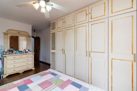 Casa à venda com 462m², 4 quartos e 6 vagasSuíte 1