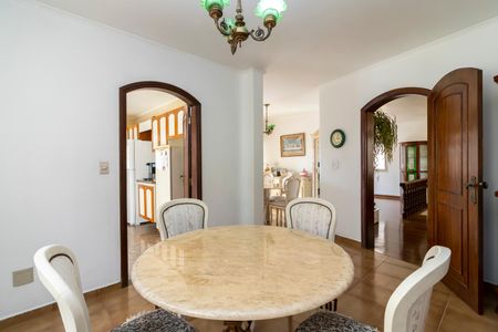 Casa à venda com 462m², 4 quartos e 6 vagasCopa