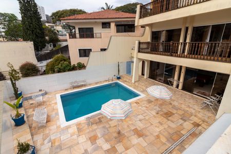Casa à venda com 462m², 4 quartos e 6 vagasVaranda da Cozinha - vista