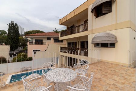 Casa à venda com 462m², 4 quartos e 6 vagasVaranda da Cozinha