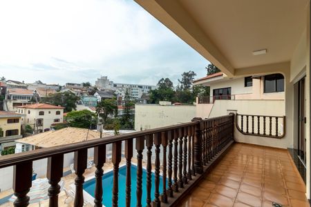 Casa à venda com 462m², 4 quartos e 6 vagasVaranda das Salas de Jantar