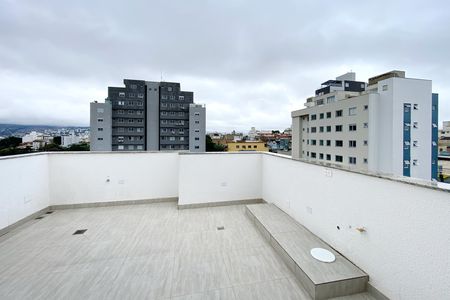 Apartamento à venda com 122m², 3 quartos e 2 vagas Apartamento à venda com 122m², 3 quartos e 2 vagasTerraço