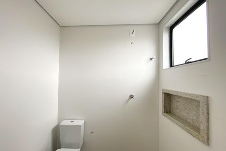Apartamento à venda com 122m², 3 quartos e 2 vagas Apartamento à venda com 122m², 3 quartos e 2 vagasBanheiro da Suíte