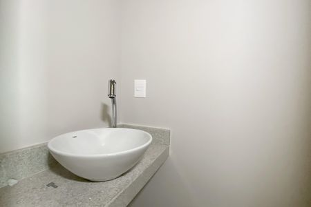 Apartamento à venda com 122m², 3 quartos e 2 vagas Apartamento à venda com 122m², 3 quartos e 2 vagasBanheiro da Suíte