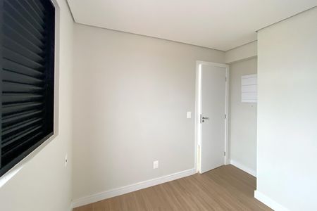 Apartamento à venda com 122m², 3 quartos e 2 vagas Apartamento à venda com 122m², 3 quartos e 2 vagasSuíte 2