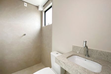 Apartamento à venda com 122m², 3 quartos e 2 vagas Apartamento à venda com 122m², 3 quartos e 2 vagasBanheiro da Suíte 2