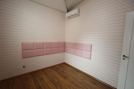 Casa de condomínio à venda com 136m², 3 quartos e 2 vagasQuarto 2