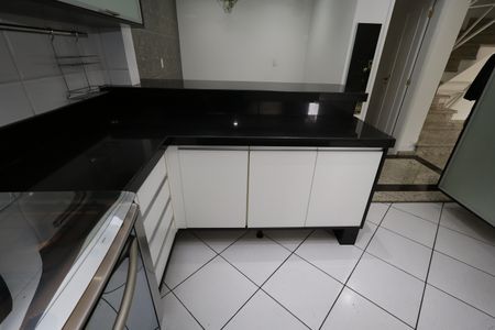 Casa de condomínio à venda com 136m², 3 quartos e 2 vagasCozinha