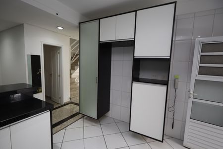 Casa de condomínio à venda com 136m², 3 quartos e 2 vagasCozinha