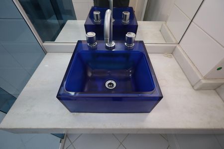 Casa de condomínio à venda com 136m², 3 quartos e 2 vagasBanheiro