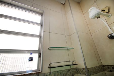 Apartamento para alugar com 79m², 2 quartos e sem vagaBanheiro