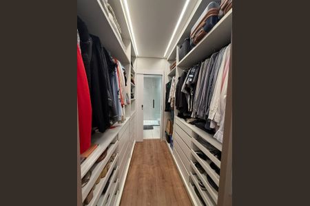Apartamento à venda com 256m², 3 quartos e 4 vagas