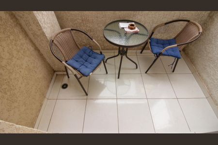 Apartamento para alugar com 55m², 2 quartos e 1 vagaVaranda