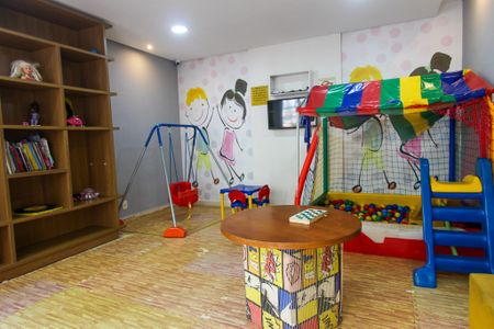 Apartamento para alugar com 55m², 2 quartos e 1 vagaÁrea comum