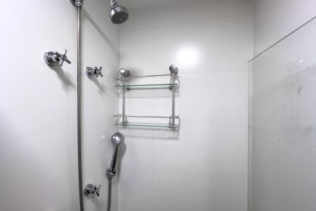 Banheiro Social de kitnet/studio para alugar com 1 quarto, 24m² em Vila Mariana, São Paulo