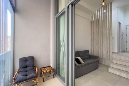 Studio para alugar com 24m², 1 quarto e sem vaga Studio para alugar com 24m², 1 quarto e sem vagaVaranda