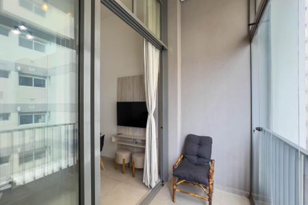 Studio para alugar com 24m², 1 quarto e sem vaga Studio para alugar com 24m², 1 quarto e sem vagaVaranda
