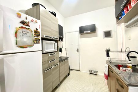 Apartamento à venda com 82m², 2 quartos e sem vagaCozinha