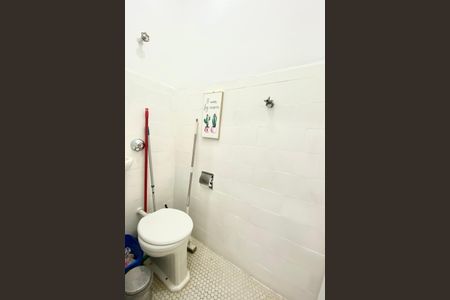 Apartamento à venda com 82m², 2 quartos e sem vagaBanheiro de serviço