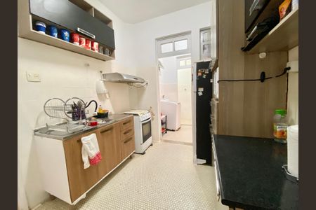 Apartamento à venda com 82m², 2 quartos e sem vagaCozinha