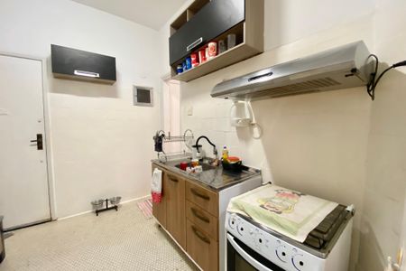 Apartamento à venda com 82m², 2 quartos e sem vagaCozinha