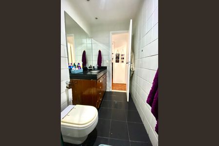 Apartamento à venda com 82m², 2 quartos e sem vagaBanheiro