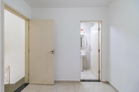 Casa de condomínio à venda com 130m², 3 quartos e 2 vagas Casa de condomínio à venda com 130m², 3 quartos e 2 vagasSuíte