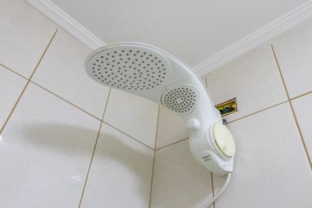 Casa de condomínio à venda com 130m², 3 quartos e 2 vagas Casa de condomínio à venda com 130m², 3 quartos e 2 vagasBanheiro da Suíte