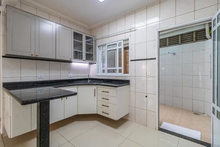 Casa de condomínio à venda com 130m², 3 quartos e 2 vagas Casa de condomínio à venda com 130m², 3 quartos e 2 vagasCozinha