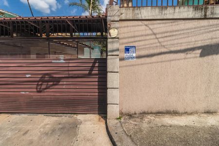 Casa de condomínio à venda com 130m², 3 quartos e 2 vagas Casa de condomínio à venda com 130m², 3 quartos e 2 vagasFachada