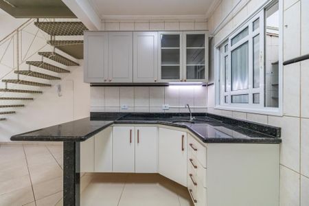 Casa de condomínio à venda com 130m², 3 quartos e 2 vagas Casa de condomínio à venda com 130m², 3 quartos e 2 vagasCozinha