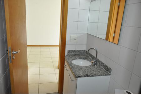 Apartamento à venda com 60m², 2 quartos e 2 vagasBanheiro social