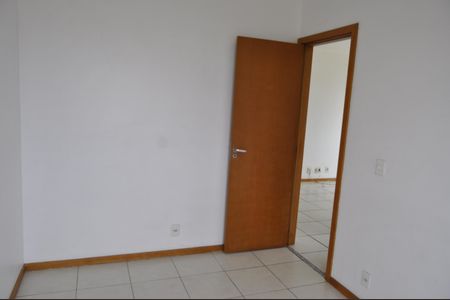 Apartamento à venda com 60m², 2 quartos e 2 vagasQuarto 2