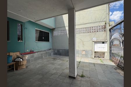 Casa à venda com 120m², 3 quartos e 2 vagasGaragem