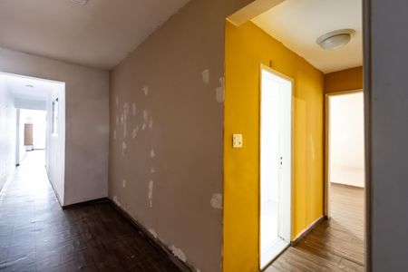 Corredor de apartamento para alugar com 3 quartos, 158m² em Bom Retiro, São Paulo