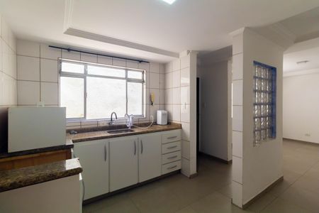 Cozinha de casa para alugar com 3 quartos, 270m² em Jardim Santa Adelia, São Paulo