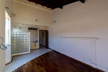 Casa para alugar com 270m², 3 quartos e 5 vagas Casa para alugar com 270m², 3 quartos e 5 vagasSuíte 3