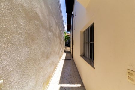 Casa para alugar com 270m², 3 quartos e 5 vagas Casa para alugar com 270m², 3 quartos e 5 vagasCorredor Lateral