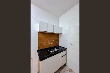 Cozinha de apartamento para alugar com 1 quarto, 29m² em Quarta Parada, São Paulo