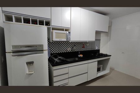 Cozinha de casa para alugar com 1 quarto, 60m² em Parque Atlântica, Ferraz de Vasconcelos